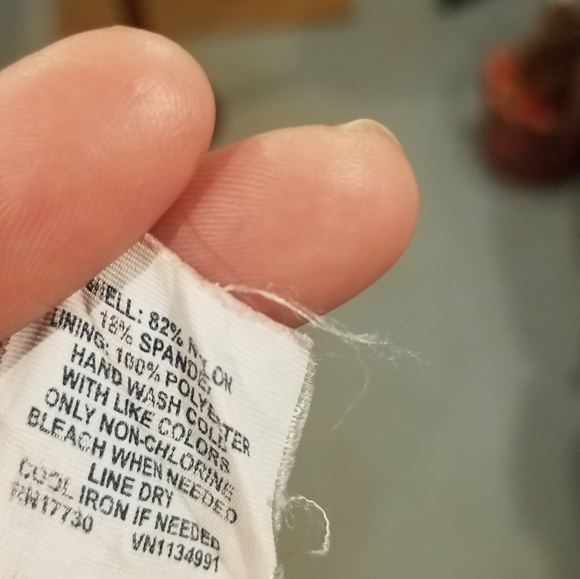 Converse swim top- size medium - Picture 4 of 13